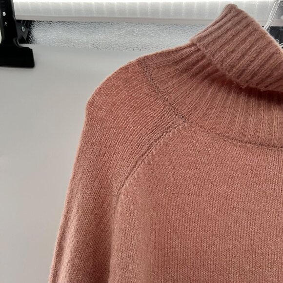 Double Zero Turtleneck Sweater Women's Size Small Pink Knit Hi Low Long Sleeve - Picture 4 of 9